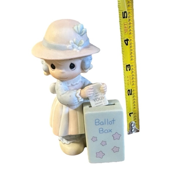 Vintage Precious Moments 1989 "You Will Always be my Choice" Ceramic Figurine - Picture 4 of 4